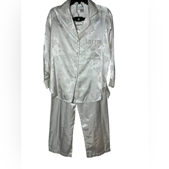 heavenly bodies Intimates & Sleepwear Heavenly Bodies Pajama Satin